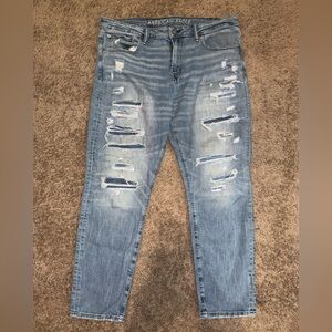 Slim Taper distressed Mens jeans